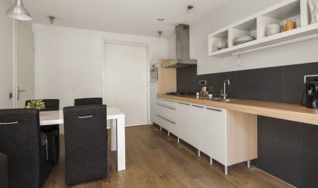 Te koop: Foto Appartement aan de Sint Willibrordusstraat 72 in Amsterdam